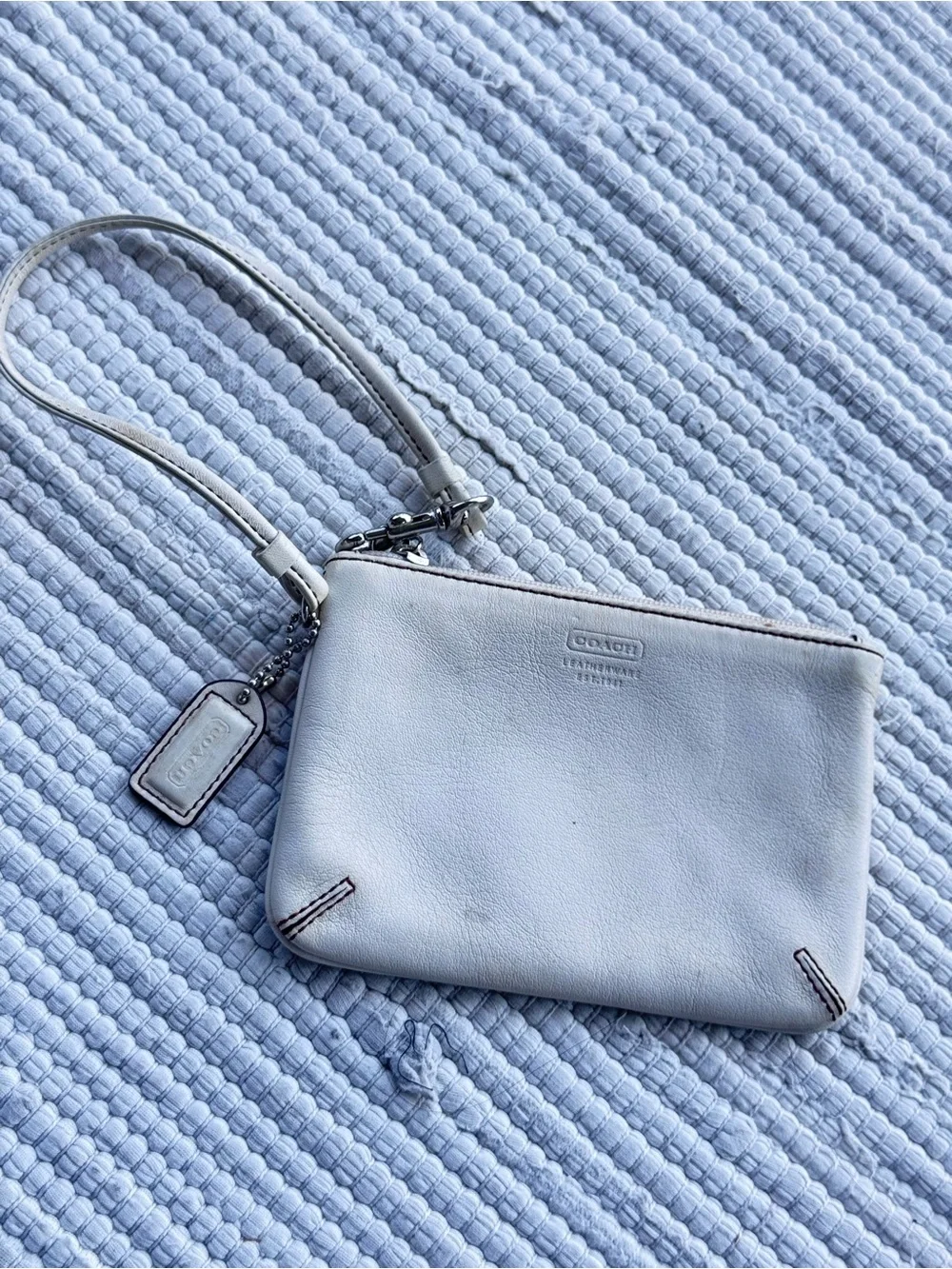 Coach Bone White Leather Wristlet Pouch Silver Hardware Zip Clutch